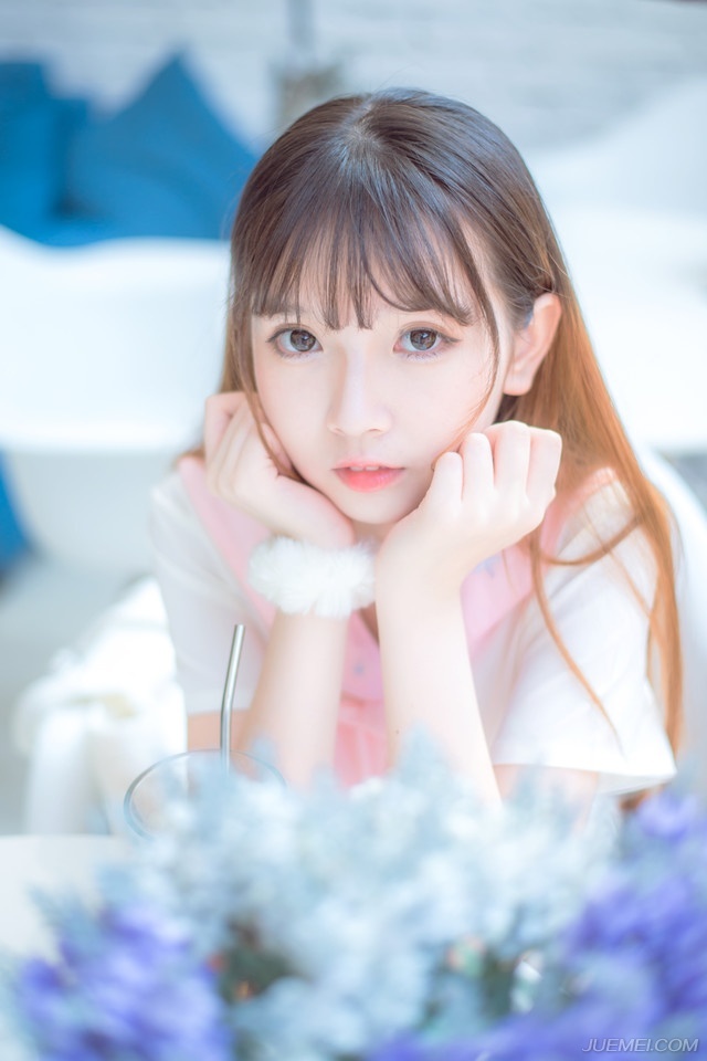 生活不是只有爱情，但你是我的生活。